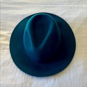 Olive & Pique teal felt hat